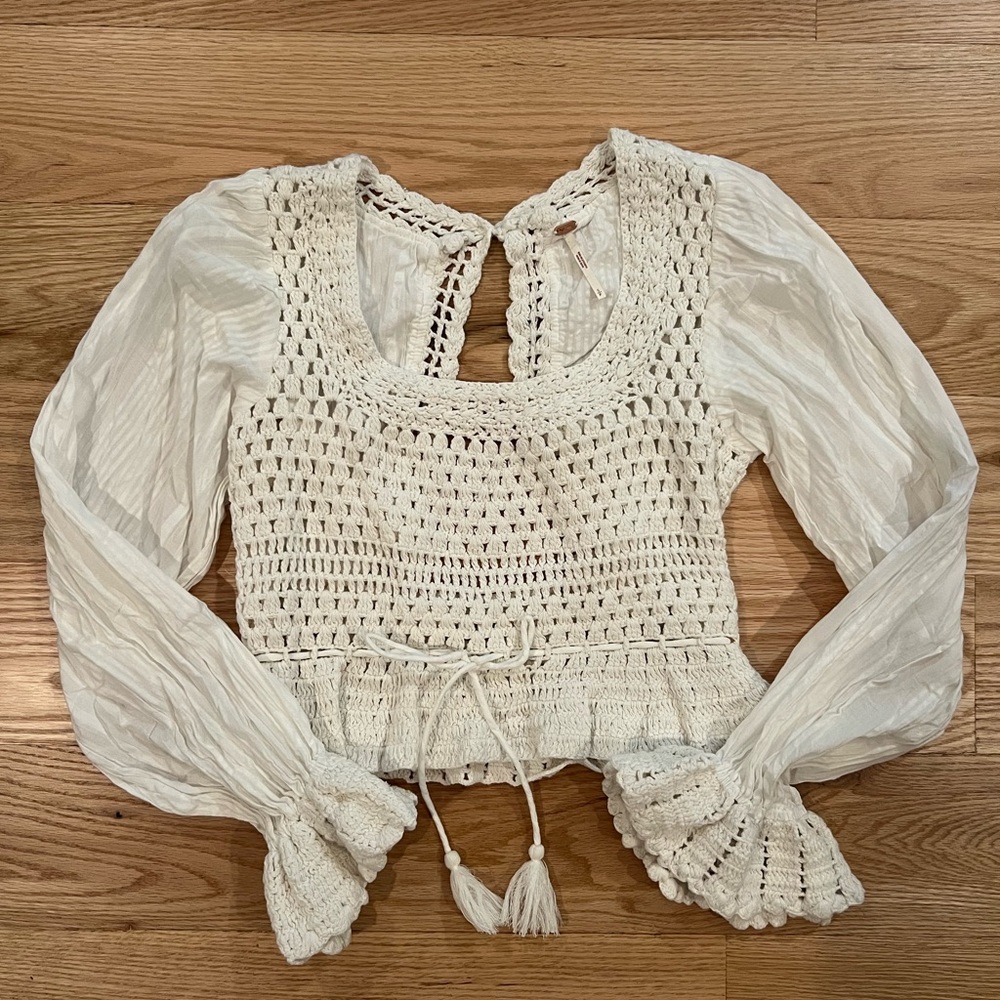 White free people crochet long sleeve top small